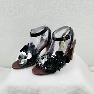 See By Chloe Women's Black Patent Leather Floral Dress Sandal Size 9.5